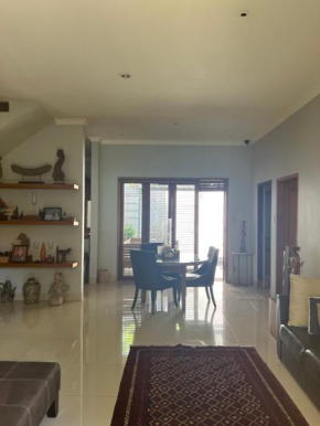 Semesta Villa